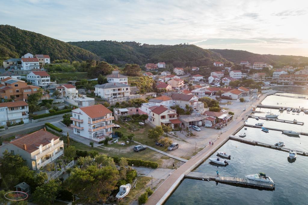 Tomulic Jasna I Miljenko Supetarska Draga Exterior foto
